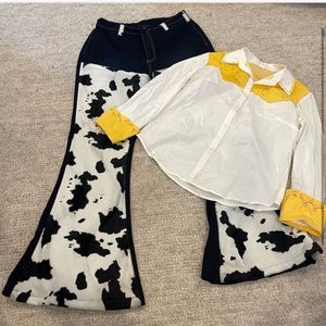 Women's Jessie costume size xl jean's around size 14